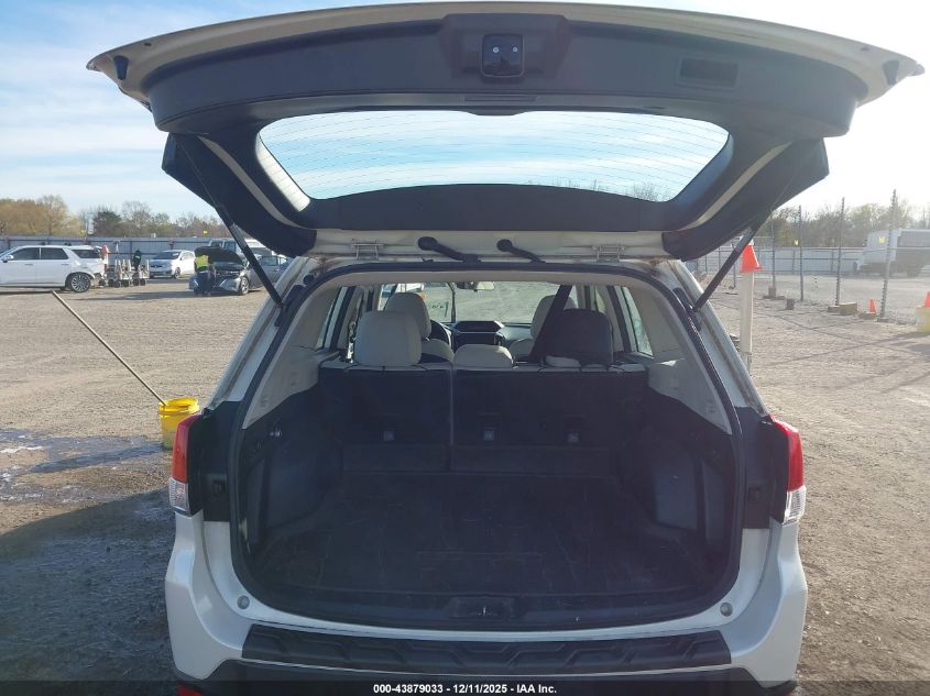 2019 Subaru Forester VIN: JF2SKACCXKH437542 Lot: 43879033