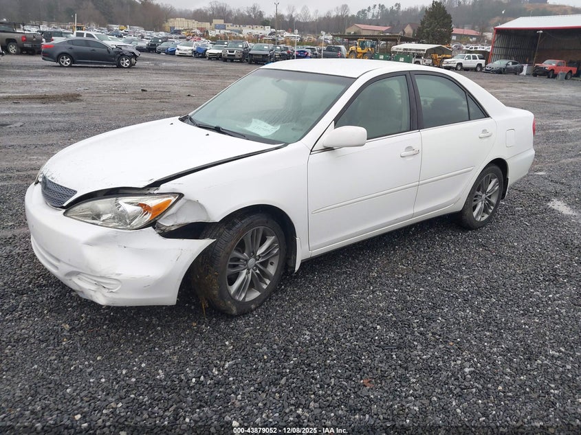 2003 Toyota Camry Le 4T1BE32K23U184859 photo #3