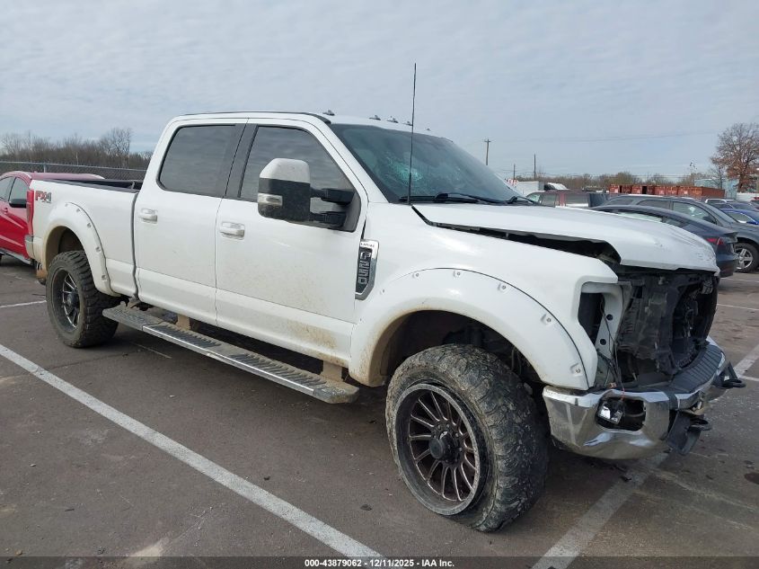 FORD F-250 LARIAT