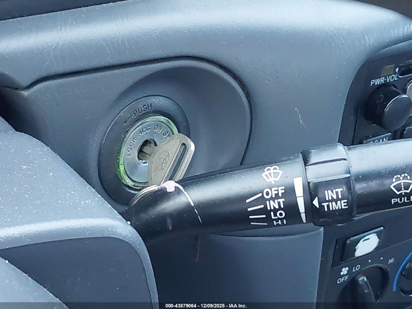 2001 Toyota Camry Le VIN: 4T1BG22K71U837820 Lot: 43879064