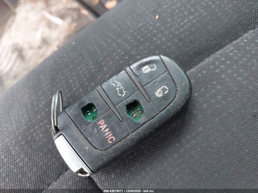 2015 Chrysler 200 Limited VIN: 1C3CCCAB3FN744696 Lot: 43879071