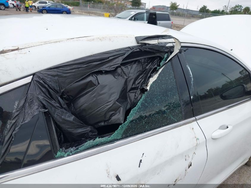 2015 Chrysler 200 Limited VIN: 1C3CCCAB3FN744696 Lot: 43879071