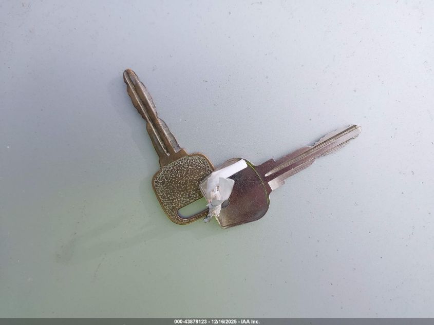 1992 Ford Festiva L VIN: KNJPT05H0N6108429 Lot: 43879123