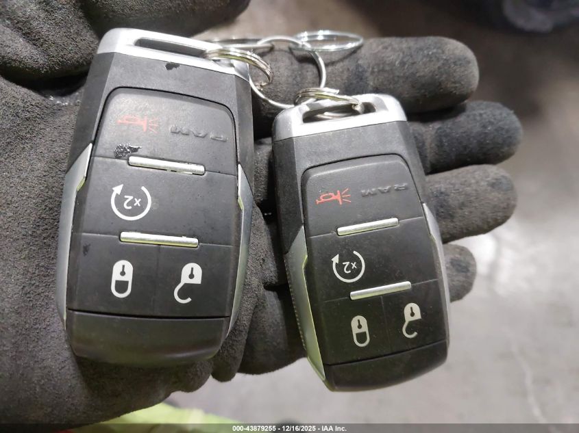 2024 Ram 3500 Big Horn 4X4 6'4 Box VIN: 3C63R3DL9RG255920 Lot: 43879255