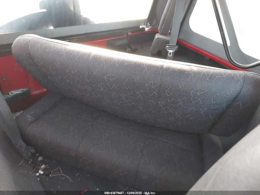 2001 Jeep Wrangler Se VIN: 1J4FA29P01P331327 Lot: 43879407