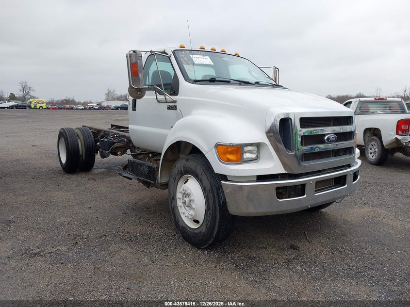 2015 Ford F-750 Xl/Xlt