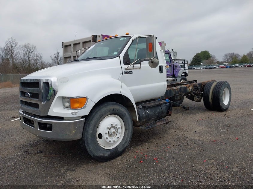 2015 Ford F-750 Xl/Xlt