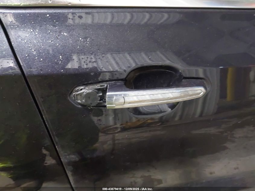 2023 Cadillac Xt4 Fwd Luxury VIN: 1GYAZAR43PF111780 Lot: 43879419