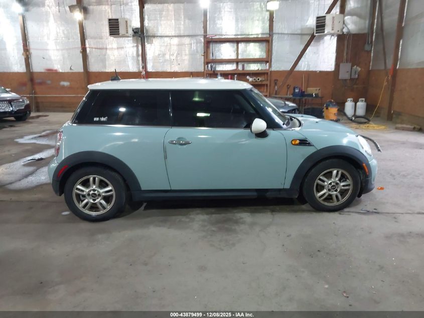 2013 Mini Hardtop Cooper VIN: WMWSU3C56DT373034 Lot: 43879499