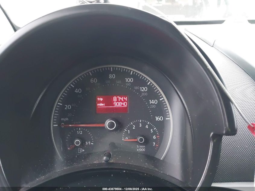 2010 Volkswagen New Beetle 2.5L VIN: 3VWRG3AL9AM006727 Lot: 43879504