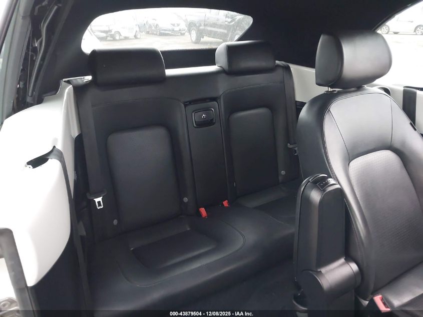 2010 Volkswagen New Beetle 2.5L VIN: 3VWRG3AL9AM006727 Lot: 43879504