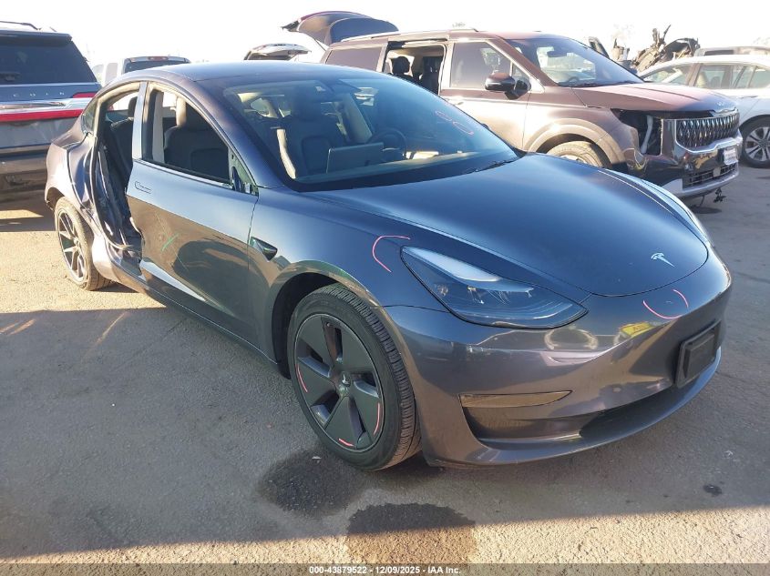 TESLA MODEL 3 REAR-WHEEL DRIVE