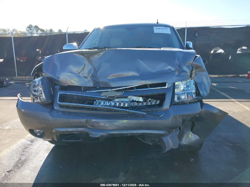 2008 Chevrolet Suburban 1500 Ltz VIN: 3GNFK16398G199785 Lot: 43879551