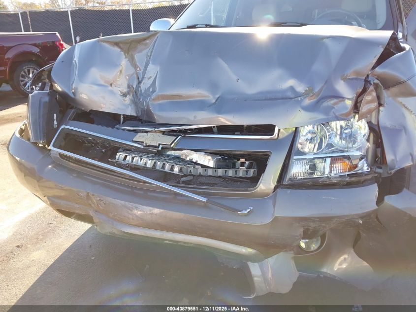 2008 Chevrolet Suburban 1500 Ltz VIN: 3GNFK16398G199785 Lot: 43879551