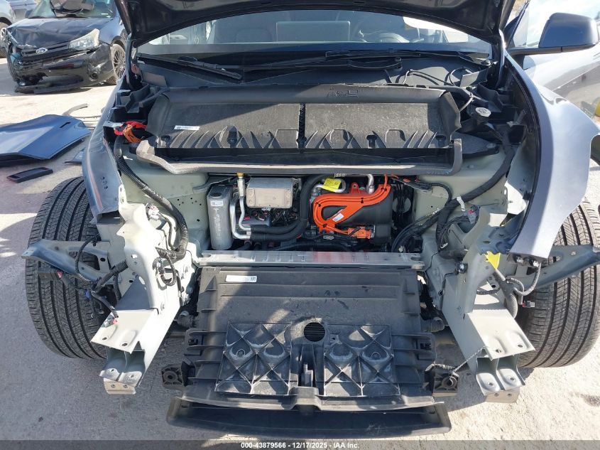 2025 Tesla Model Y Long Range Dual Motor All-Wheel Drive VIN: 7SAYGDEE6SF318500 Lot: 43879566