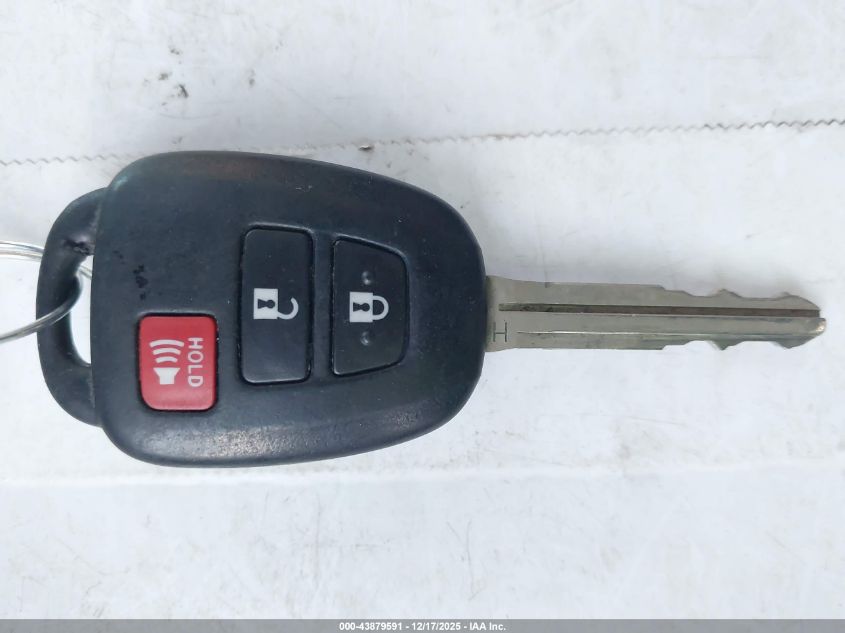 2015 Toyota Rav4 Xle VIN: 2T3WFREV7FW193558 Lot: 43879591