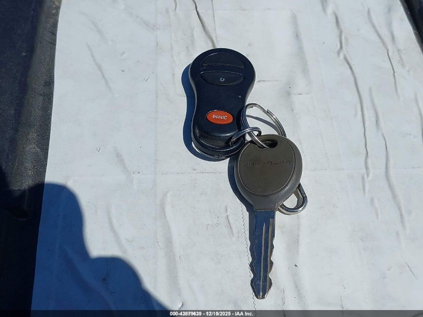 2002 Chrysler Pt Cruiser Limited VIN: 3C8FY68B32T355017 Lot: 43879639