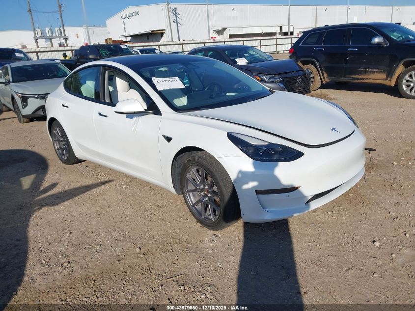 TESLA MODEL 3 REAR-WHEEL DRIVE