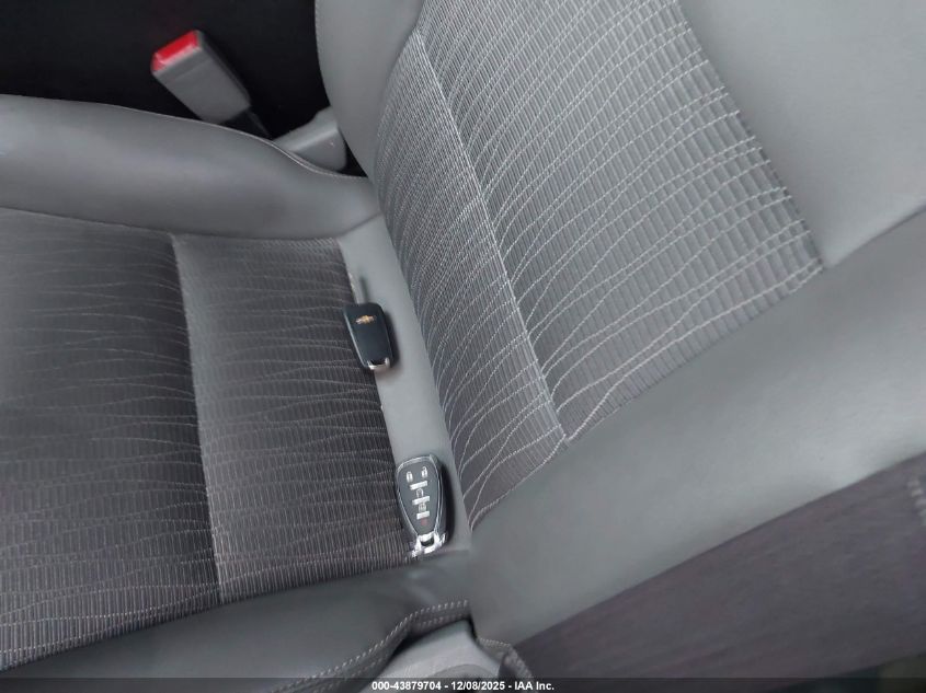 2017 Chevrolet Impala 1Lt VIN: 2G1105SA4H9170699 Lot: 43879704