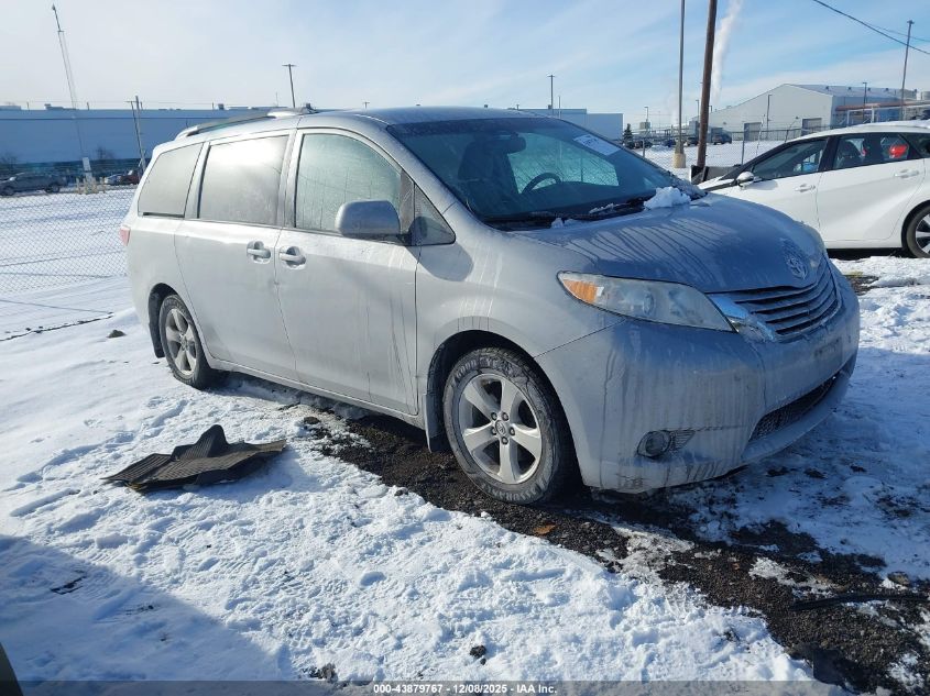 TOYOTA SIENNA LE 8 PASSENGER