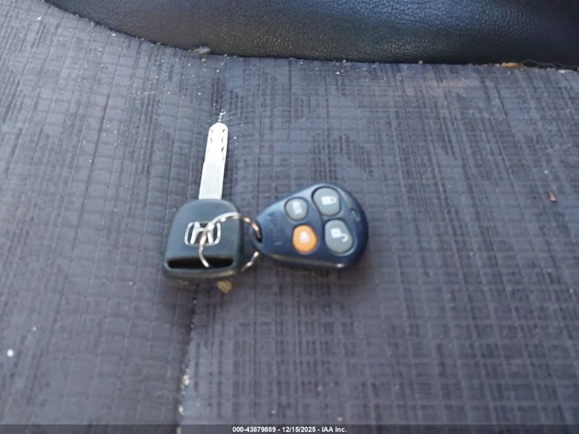 2003 Honda Cr-V Lx VIN: JHLRD78473C010994 Lot: 43879889