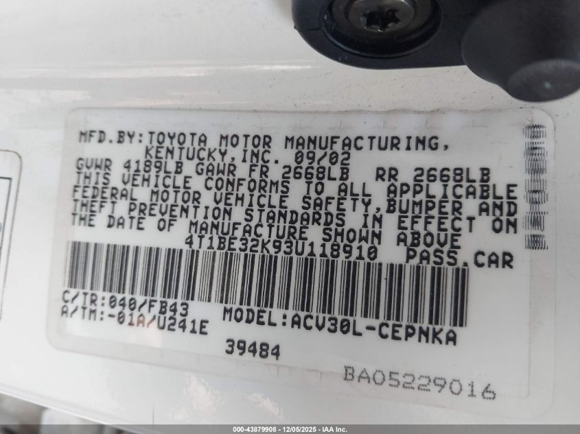 2003 Toyota Camry Le VIN: 4T1BE32K93U118910 Lot: 43879908