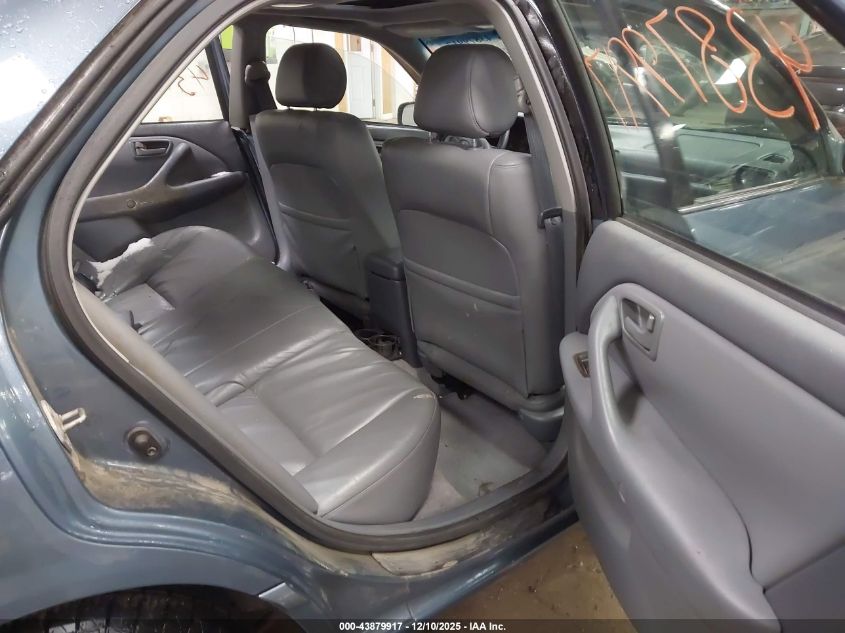 2000 Toyota Camry Xle V6 VIN: 4T1BF28K0YU950111 Lot: 43879917