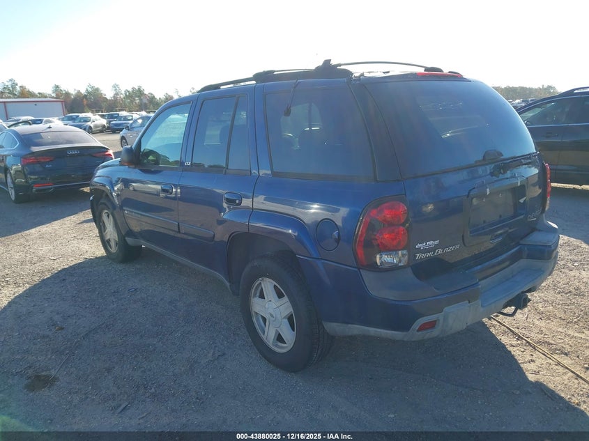 1GNDT13S122166330 2002 CHEVROLET TRAILBLAZER photo no. 3