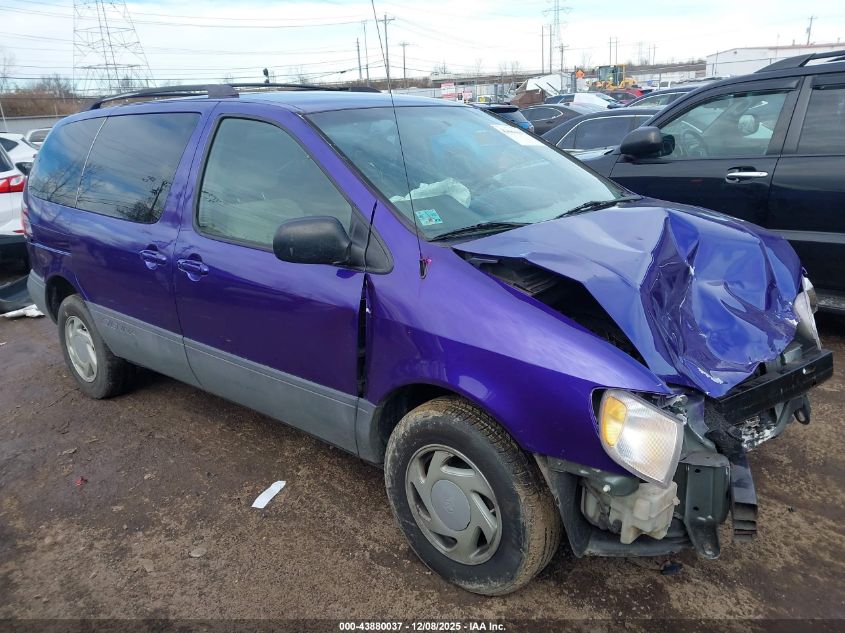 1998 Toyota Sienna Le VIN: 4T3ZF13C5WU022842 Lot: 43880037