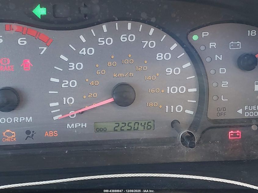 2001 Toyota Sequoia Sr5 V8 VIN: 5TDZT34A21S009719 Lot: 43880047