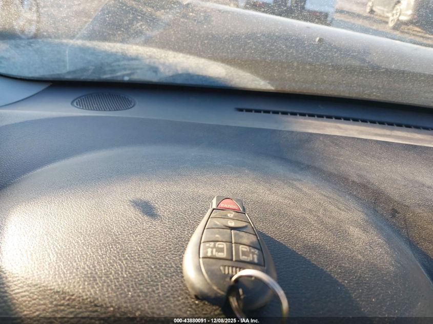 2012 Dodge Grand Caravan Crew VIN: 2C4RDGDG4CR215175 Lot: 43880091