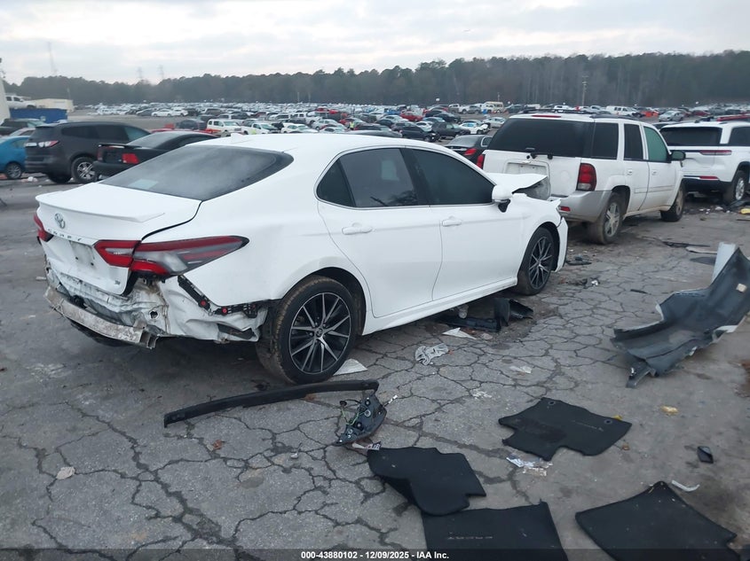2022 Toyota Camry Se