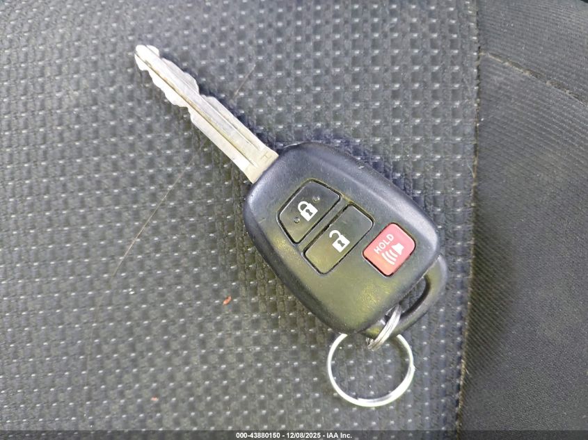 2018 Toyota Rav4 Xle VIN: 2T3RFREV4JW798563 Lot: 43880150