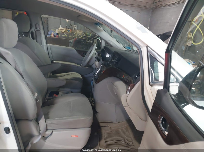 2015 Nissan Quest S