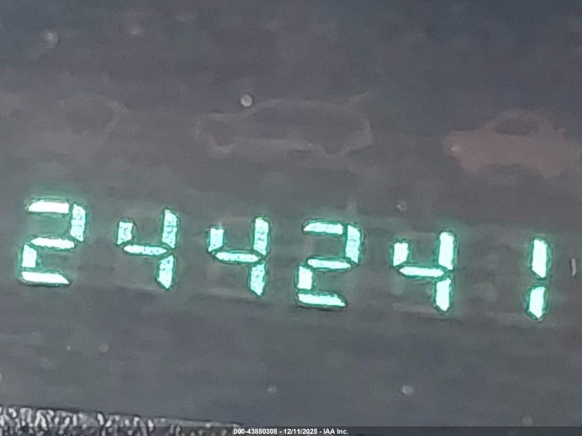 2010 Chrysler 300 Touring/Signature Series/Executive Series VIN: 2C3CA5CV6AH167771 Lot: 43880308