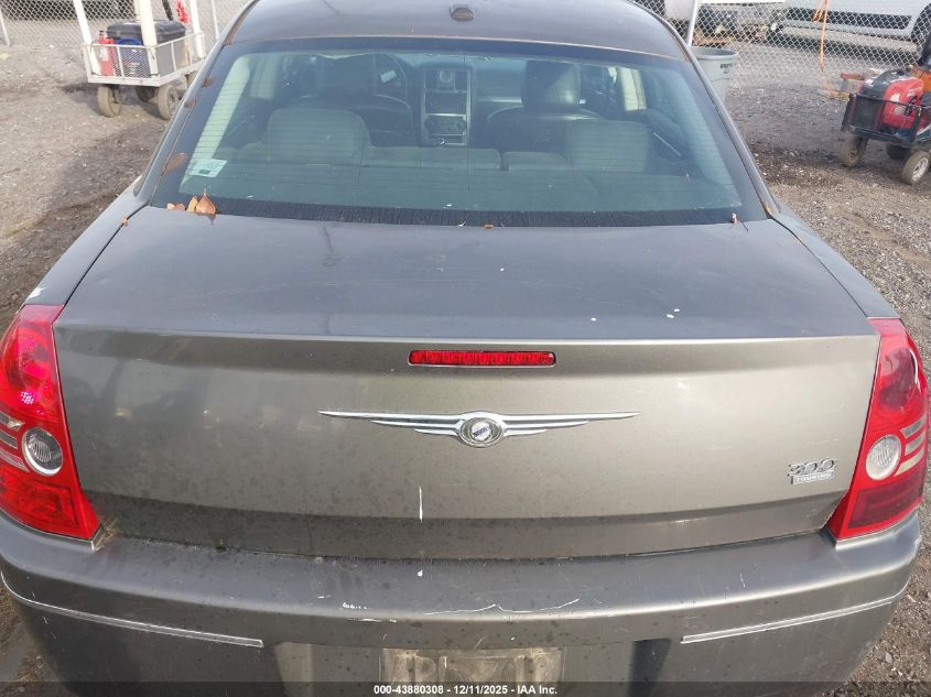 2010 Chrysler 300 Touring/Signature Series/Executive Series VIN: 2C3CA5CV6AH167771 Lot: 43880308