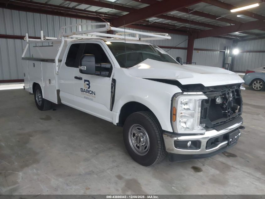 FORD F-250 XL