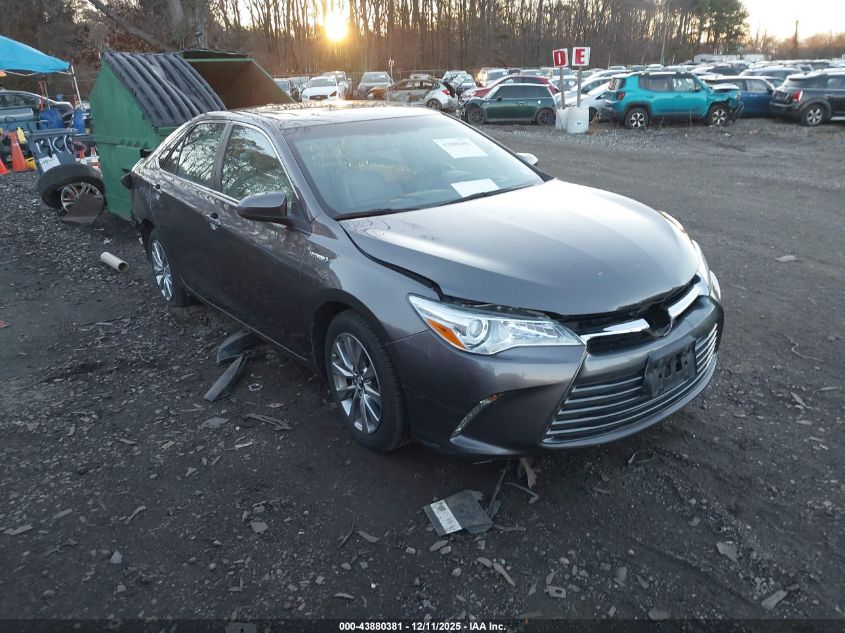 TOYOTA CAMRY HYBRID XLE