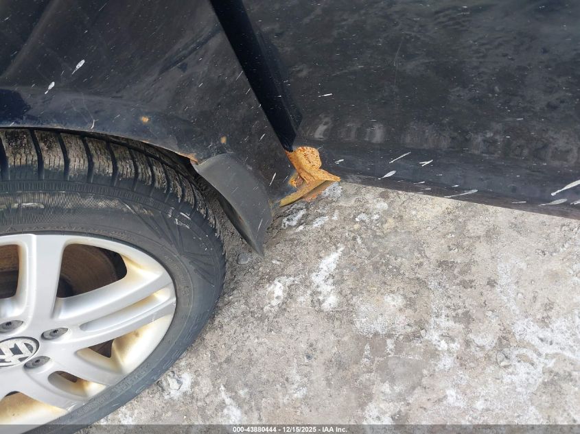 2010 Volkswagen Jetta Tdi VIN: 3VWTL7AJ5AM705151 Lot: 43880444