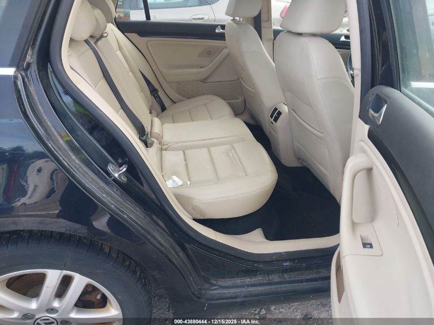 2010 Volkswagen Jetta Tdi VIN: 3VWTL7AJ5AM705151 Lot: 43880444