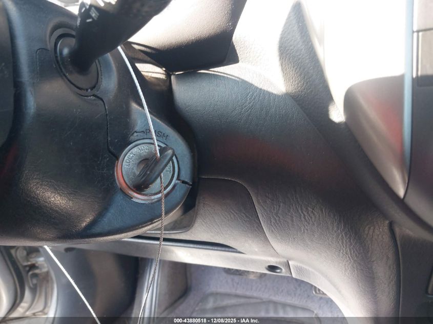 2004 Toyota Rav4 VIN: JTEGD20V640027621 Lot: 43880518