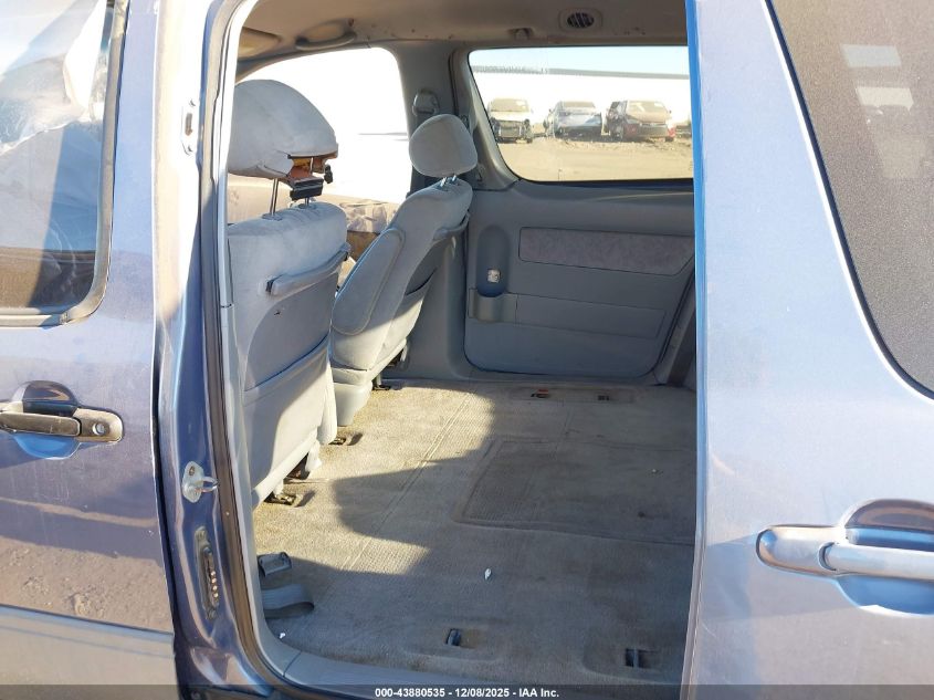 1999 Toyota Sienna Le VIN: 4T3ZF13C7XU094546 Lot: 43880535