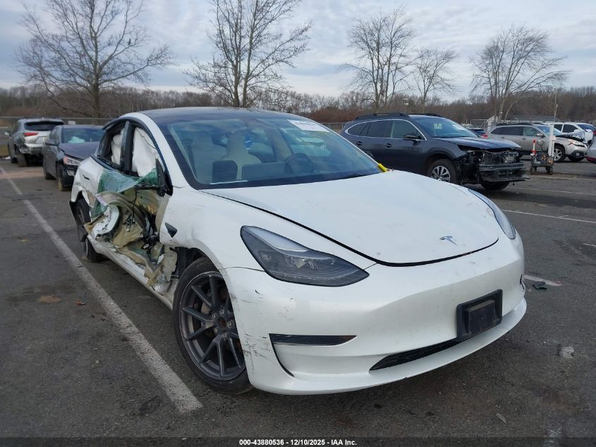 TESLA MODEL 3 REAR-WHEEL DRIVE