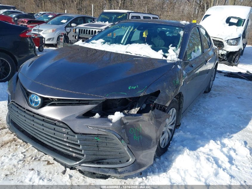 2021 Toyota Camry Le Hybrid VIN: 4T1C31AK8MU558800 Lot: 43880581