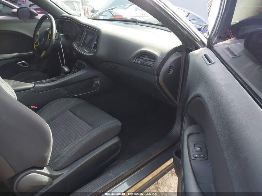 2018 Dodge Challenger Sxt