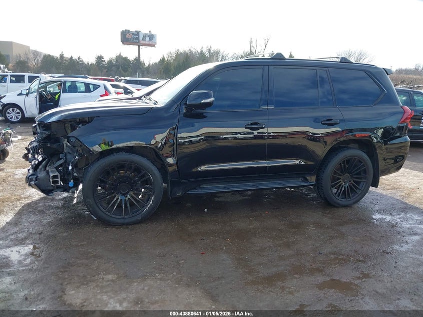 2018 Lexus Lx 570 Three-Row VIN: JTJHY7AX6J4257512 Lot: 43880641