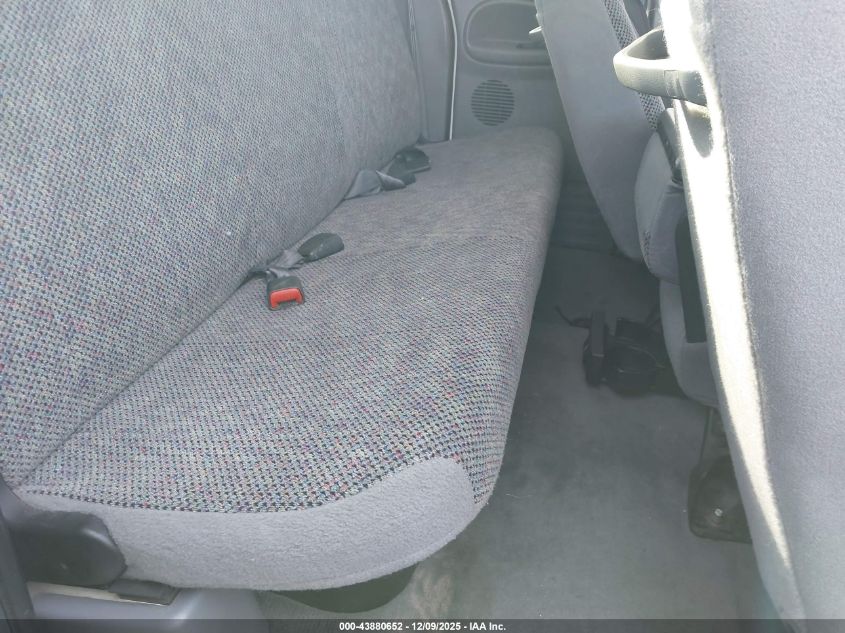 2000 Dodge Ram 1500 St VIN: 3B7HC13Z5YM214355 Lot: 43880652