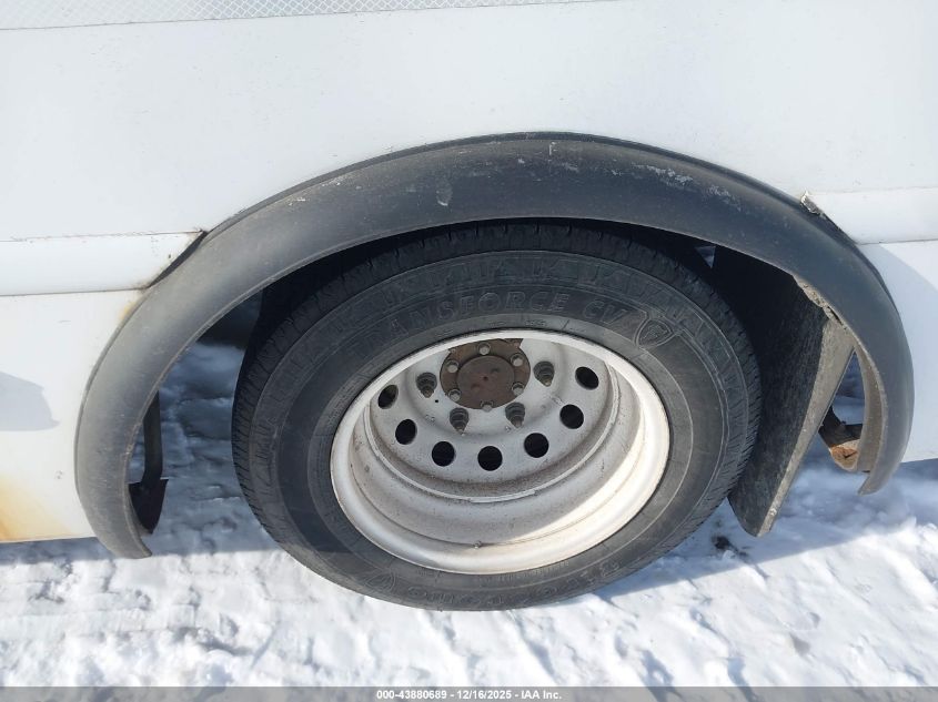 2018 Ford Transit-350 Cutaway VIN: 1FDES8PM4JKB07075 Lot: 43880689