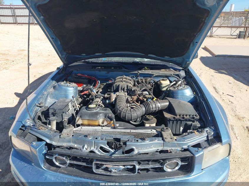 2007 Ford Mustang V6 Deluxe/V6 Premium VIN: 1ZVFT80N775264192 Lot: 43880745