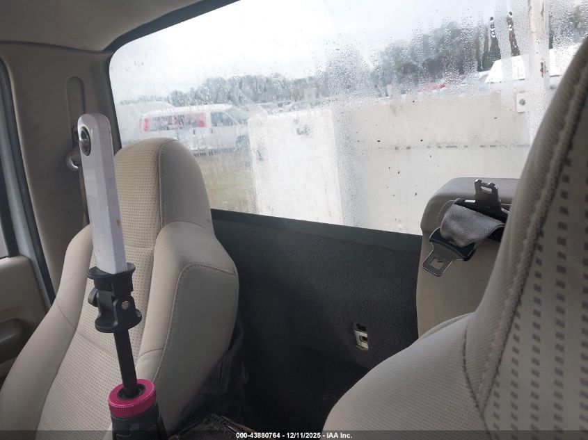 2008 Ford F-350 Chassis Xl/Xlt VIN: 1FDWF36588EE41365 Lot: 43880764